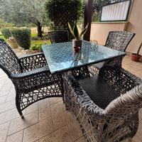 Tavolo con 4 sedie giardino