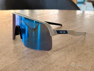 Occhiali Oakley sutro light sapphire