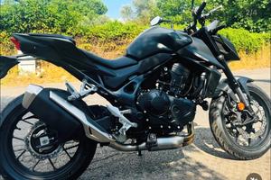 Honda Hornet 750 - 2025