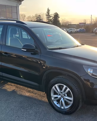 Volkswagen Tiguan 1.4 TSI 122 CV Business Trend & 