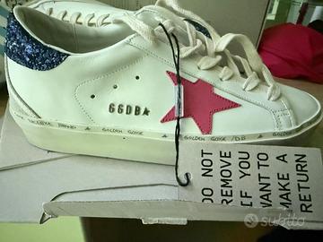 GOLDEN GOOSE