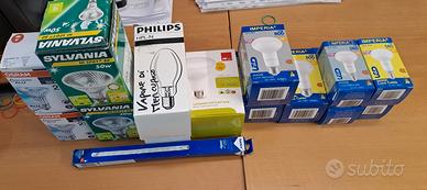 mix di lampadine vari tipi a stock