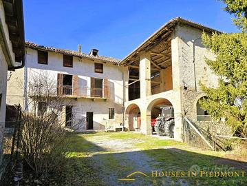 Rustico nelle Langhe Cebane