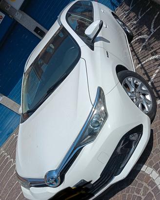Toyota Auris sport tour Active 1.8 Hybrid