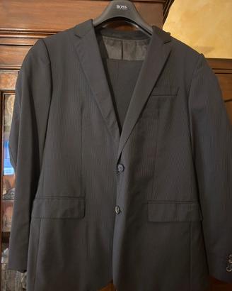 Abito HUGO BOSS taglia 50