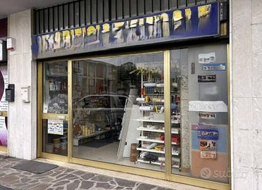 Immobile in asta di 165 m² con 1 locale a Seriate