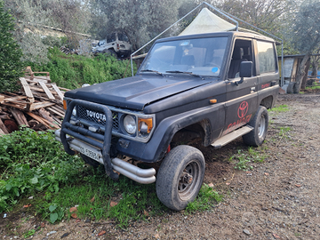 Toyota land cruiser lj 70 2.4 SENZA MOTORE