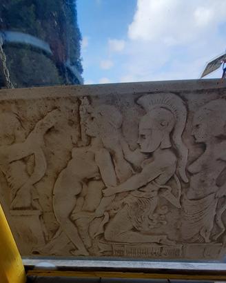 Bassorilievo decorativo pietra ricostruita 77x55