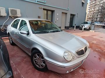 Lancia Lybra