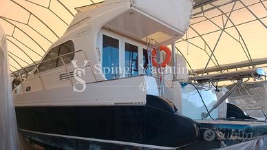 Sea world 31 fly 2004 2x250 VM natante.