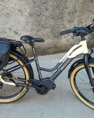 BICI EBIKEA PEDALATA ASSISTITA MARCA FANTIC MOTOR