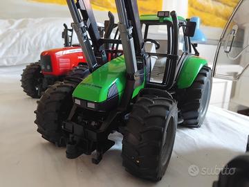 Modellino Deutz-Fahr agrotron 200