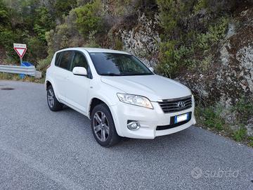 Rav 4  2.2  150cv  2010