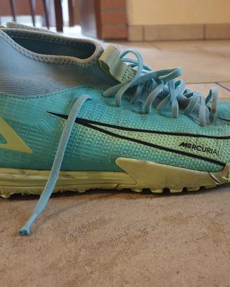 Scarpe da calcetto numero 38