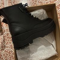 Anfibi Tommy Jeans n 38 nuovi con cartellino