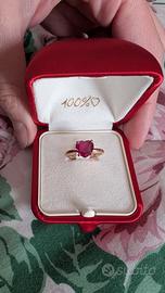 DODO anello cuore oro rosa & rubino

sintetico 