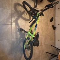 Bici Rockrider sport bimbo 6-8 anni