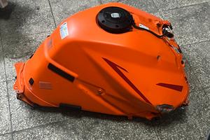 Serbatoio ktm 1390 superduke