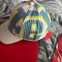 Cappello ferrari con busta