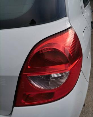Fanale posteriore destro RENAULT CLIO del 2008