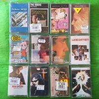Audiocassette SIGILLATE mina beatles 883 litfiba