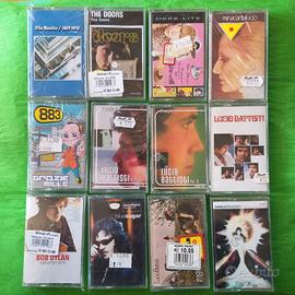 Audiocassette SIGILLATE mina beatles 883 litfiba