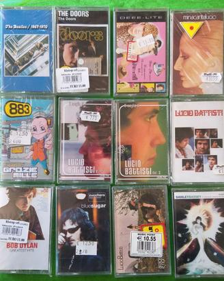 Audiocassette SIGILLATE mina beatles 883 litfiba