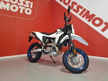 SUZUKI DR-Z 400 SM (2005 - 06) DR-Z 4 SM MY25 (