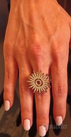 Anello scintillante .Bigiotteria preziosa