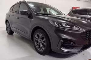 Ford Kuga 1.5 EcoBlue 120 CV 2WD ST-Line in arrivo