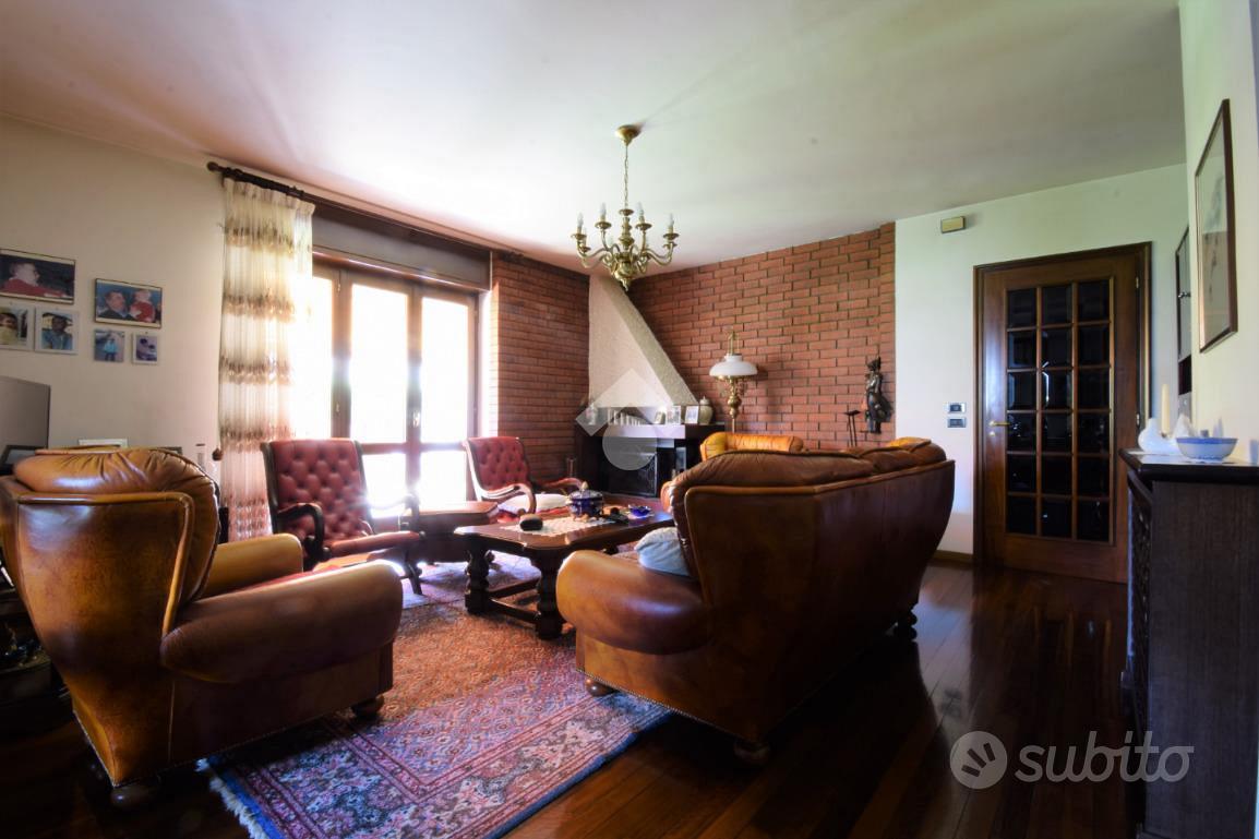 VILLA SINGOLA A CHÂTILLON - Vista 4