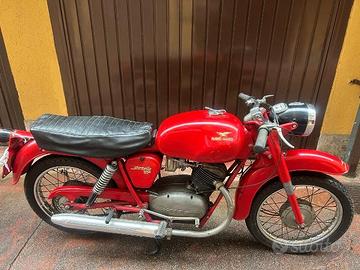 moto guzzi stornello 125