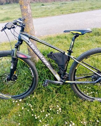 Mountain-bike DYNASTER