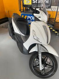 Piaggio Beverly 350
