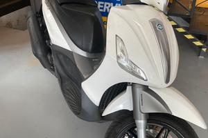 Piaggio Beverly 350
