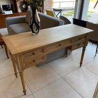 Scrivania in legno