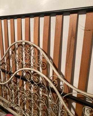 Letto matrimoniale ferro battuto + rete con doghe