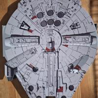 Star Wars Millenium Falcon con OMAGGIO