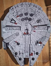 Star Wars Millenium Falcon con OMAGGIO