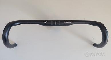 Manubrio gravel passaggio cavi interno 42 cm