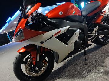 yamaha r1 
