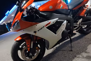 yamaha r1 