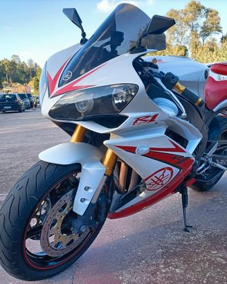 Yamaha YZF R1 - 2008