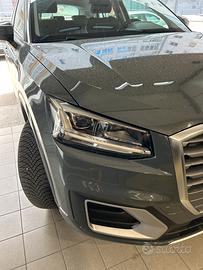 FARO A LED AUDI Q2