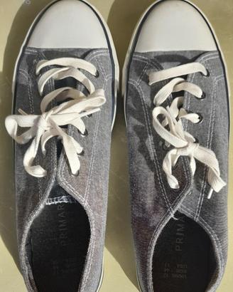 scarpe  ginnastica 