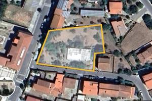 Casa indipendente con ampio terreno
