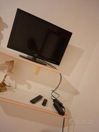 Televisore AKAI 32"