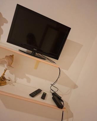 Televisore AKAI 32"