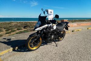 Suzuki V-Strom 650 xt Explorer 