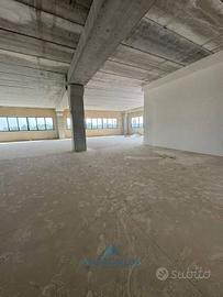 Immobile di 790 m² a Frattamaggiore